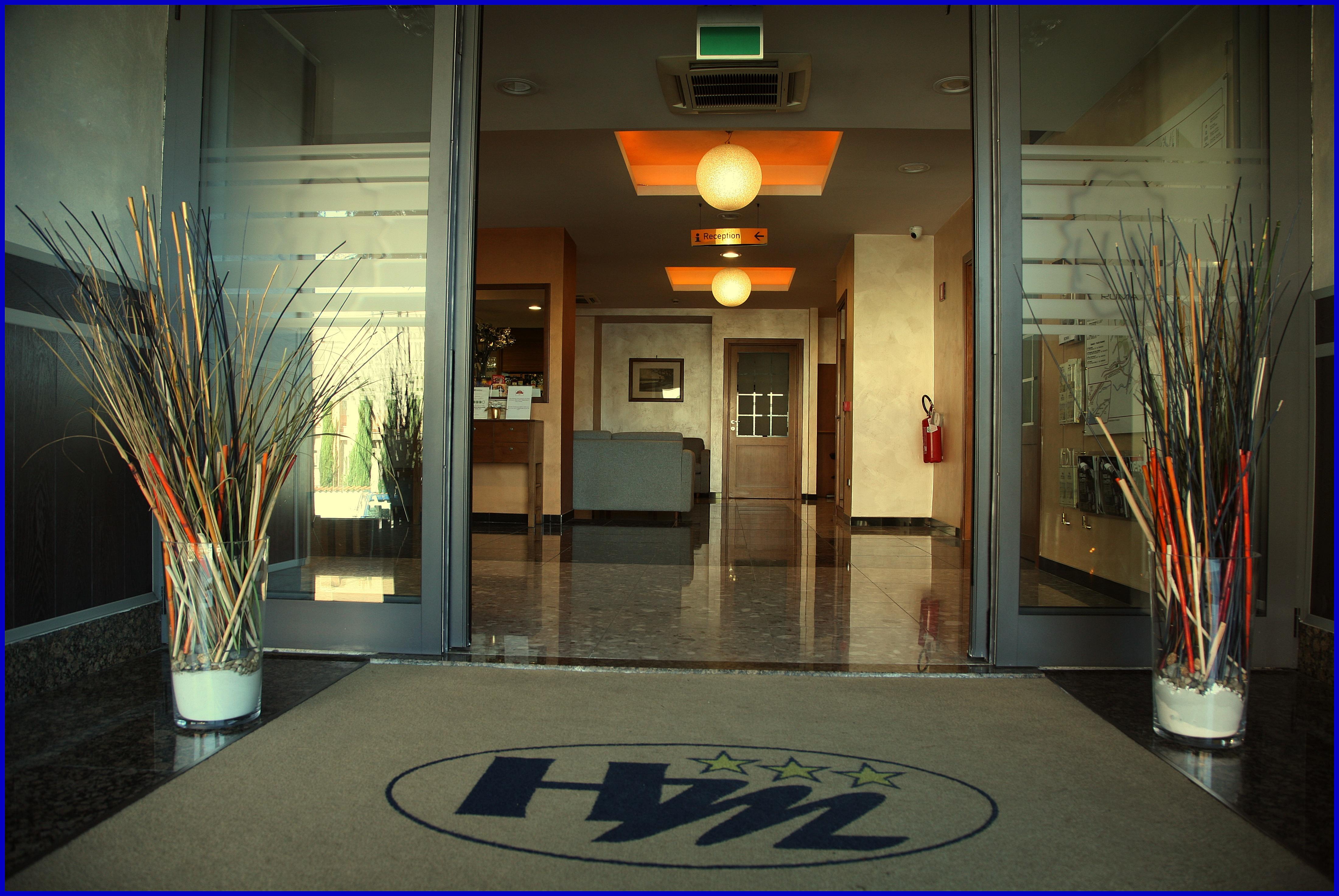 Hotel Meeting Ciampino Exterior foto